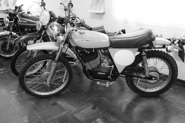 Product picture moto guzzi 125 Trial MGit Parts Manual（italian） pdf download